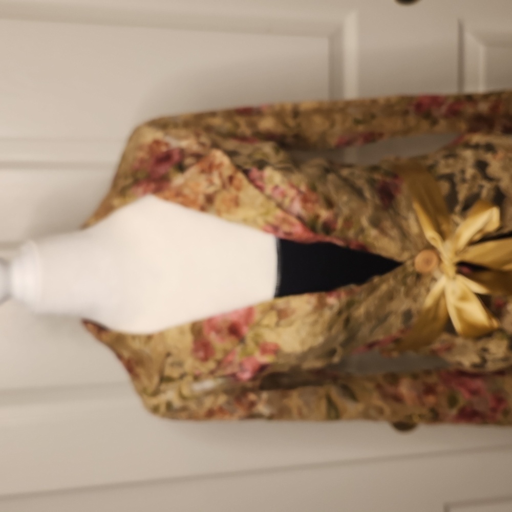 Do & Be Clothing Women's Yellow Gold/Pink Appliqued Floral Lace Jacket Size S - Picture 11 of 13